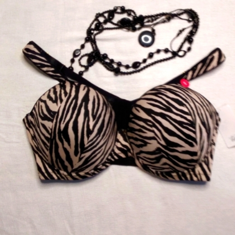 Brand new Ashley Stewart plus size 42F animal print bra